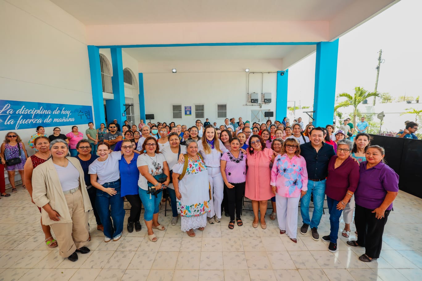 Encuentro “Las Mujeres Facturan” / Participaron alrededor de 80 mujeres emprendedoras, beneficiarias de los programas municipales