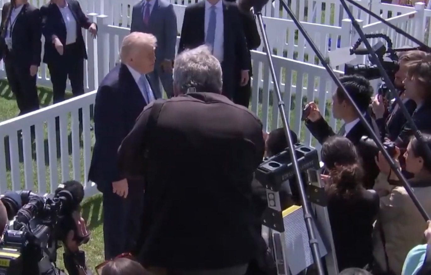 Trump califica de “animales” a los iraníes para justificar ataques a objetivos civiles y declara que quiere tomar (robar) el petróleo de Irán