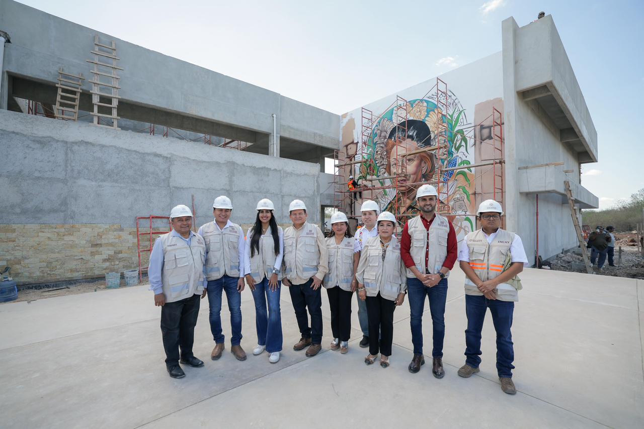Gobernador Joaquín Díaz Mena supervisó los avances finales de la construcción de la Universidad Nacional Rosario Castellanos (UNRC) en Kanasín