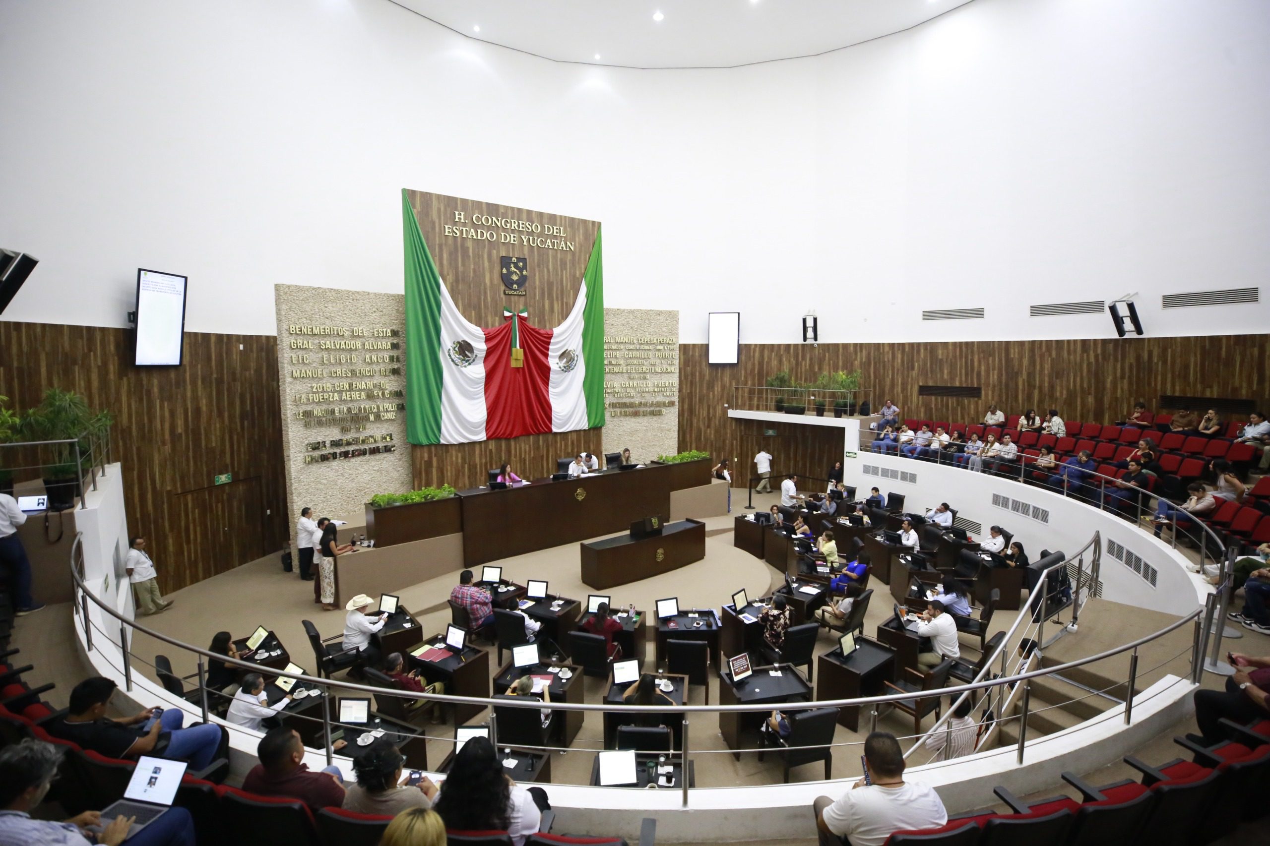 Aprobaron por mayoría, con el voto de Movimiento Ciudadano, en el Congreso de Yucatán, el Plan B de la reforma electoral enviada por el gobierno federal