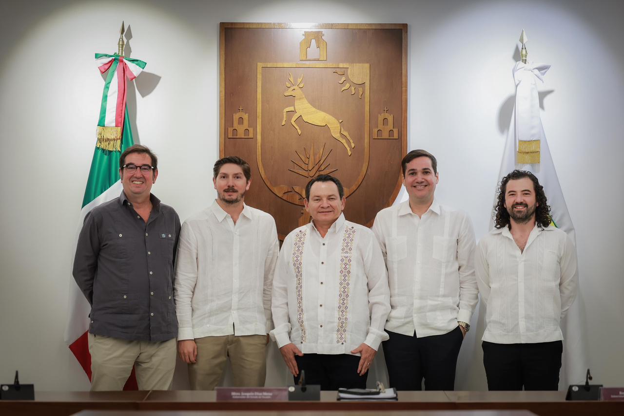 Gobernador Joaquín Díaz Mena sostuvo una reunión de trabajo con integrantes de la Cámara Nacional de la Industria de Conservas Alimenticias