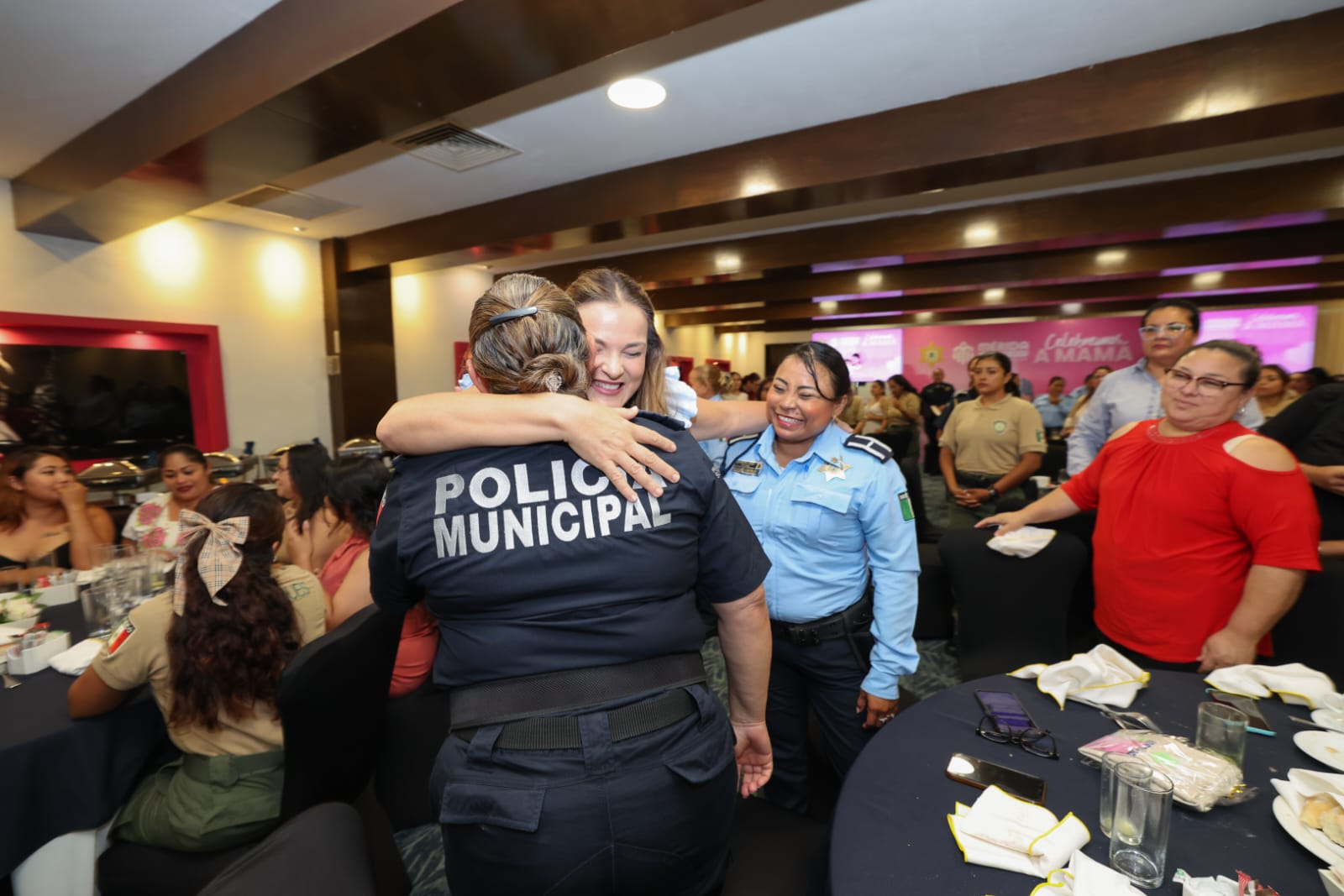 La presidenta municipal Cecilia Patrón Laviada realizó una jornada de convivencia y agradecimiento con mujeres policías municipales