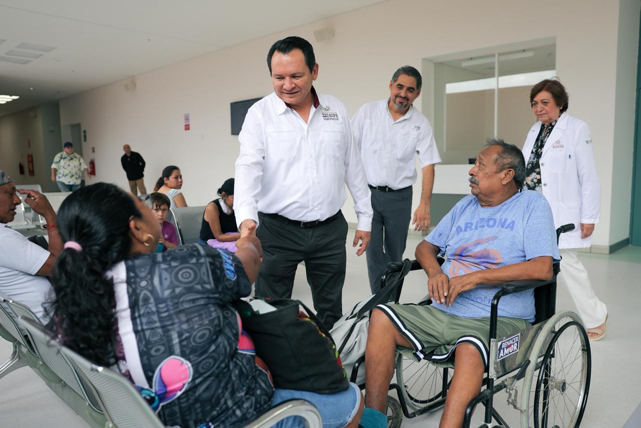 Se informó que el gobernador Joaquín Díaz Mena realizó una visita de supervisión al nuevo Hospital General “Dr. Agustín O’Horán” / Servicio de “Urgencias” opera aún en el viejo hospital