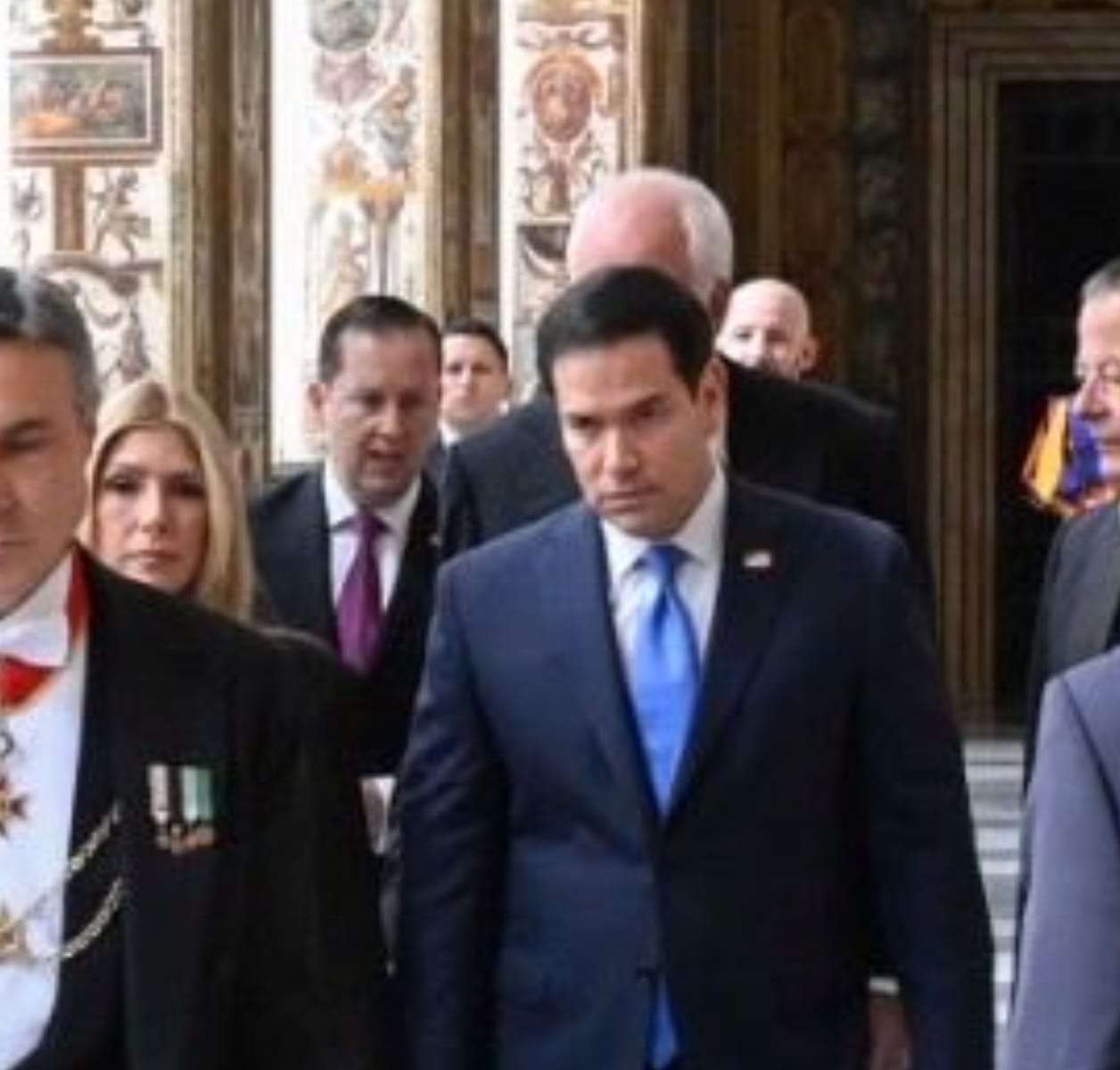 Marco Rubio voló al Vaticano a remendar la ruptura con el papa León XIV / Imposible que el pontífice de el espaldarazo al belicismo genocida trumpiano