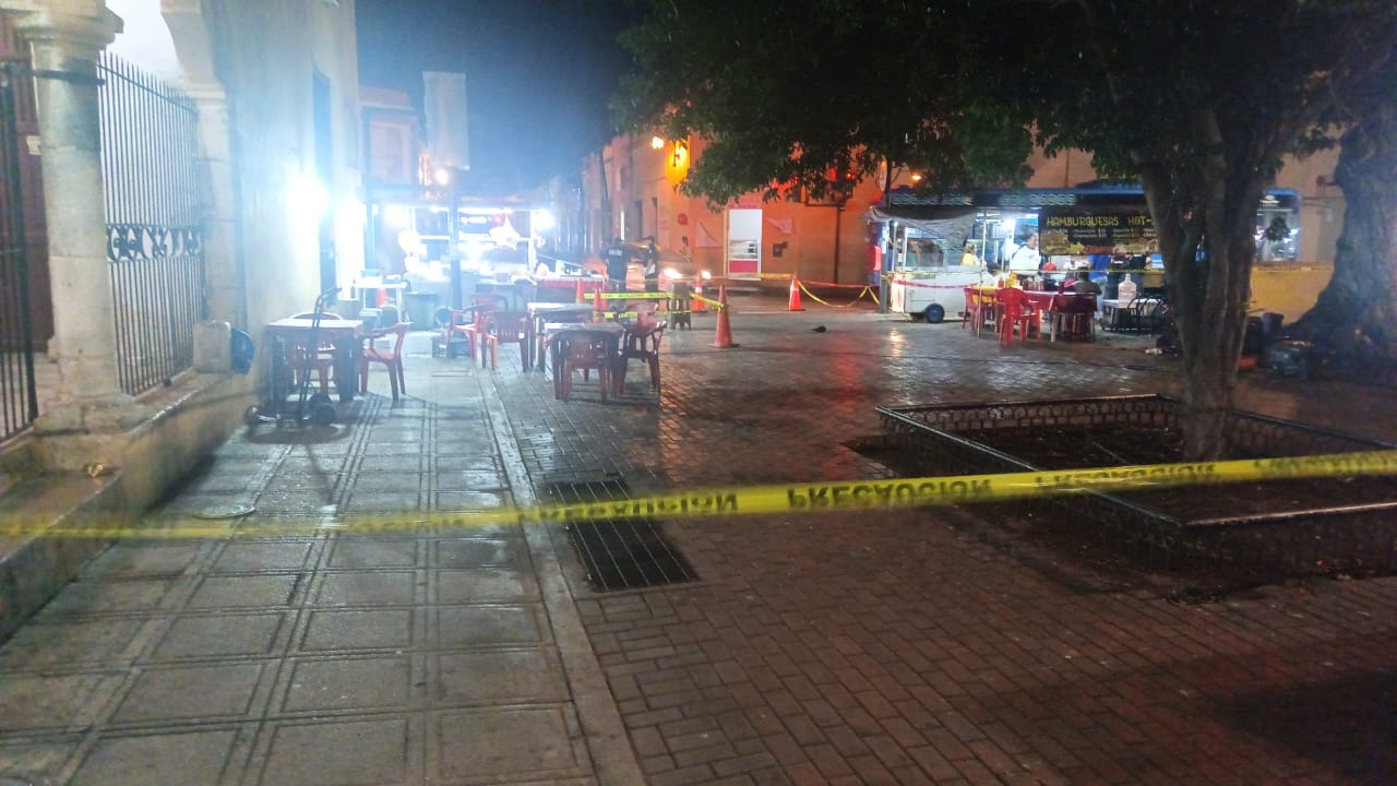 Atacó con un arma blanca a un trabajador en el parque de San Juan / Hirió a un policía / Fue detenido