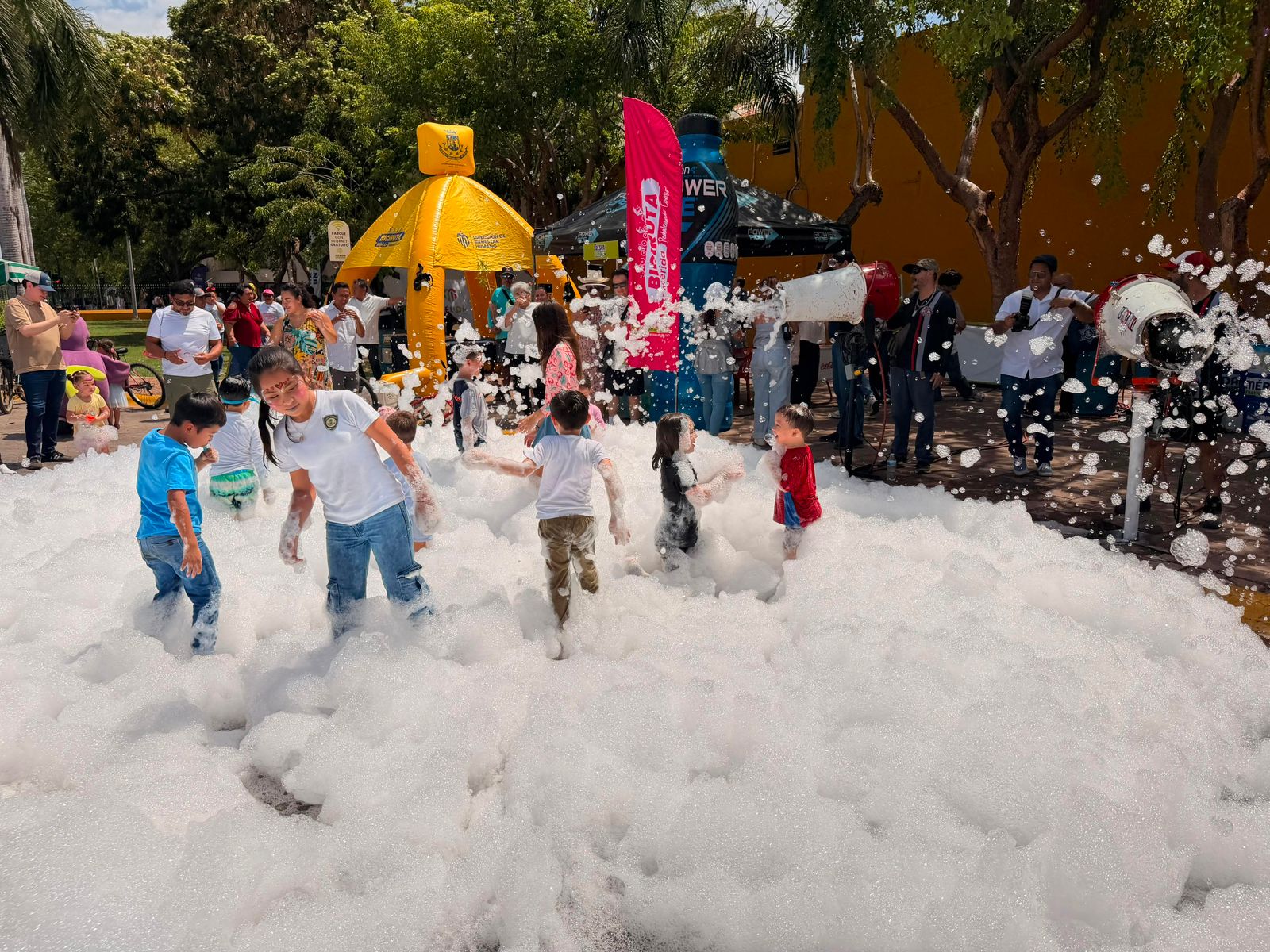 Ayuntamiento de Mérida realizó la Feria “Mérida en Familia es Mejor” durante la BiciRuta