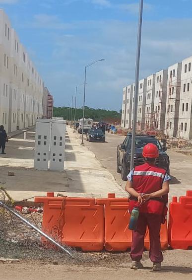 Un trabajador de la construcción falleció tras sufrir una caída en una obra ubicada en el municipio de Kanasín, Yucatán / Al parecer precipitó desde un andamio