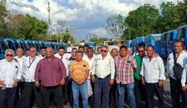 Luego de que unos 20 choferes fueron despedidos por la empresa Circuito Metropolitano por exigir mejores salarios y prestaciones, la empresa se justificó diciendo que “impidieron la salida de las unidades” afectando el servicio