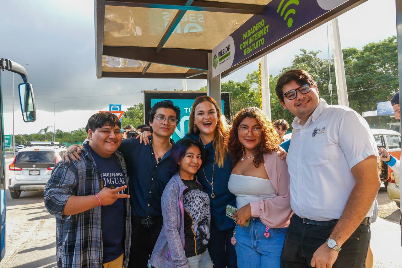 La presidenta municipal Cecilia Patrón Laviada presentó la agenda del Mes de la Juventud 2026, un programa de actividades y acciones que buscan impulsar el empleo