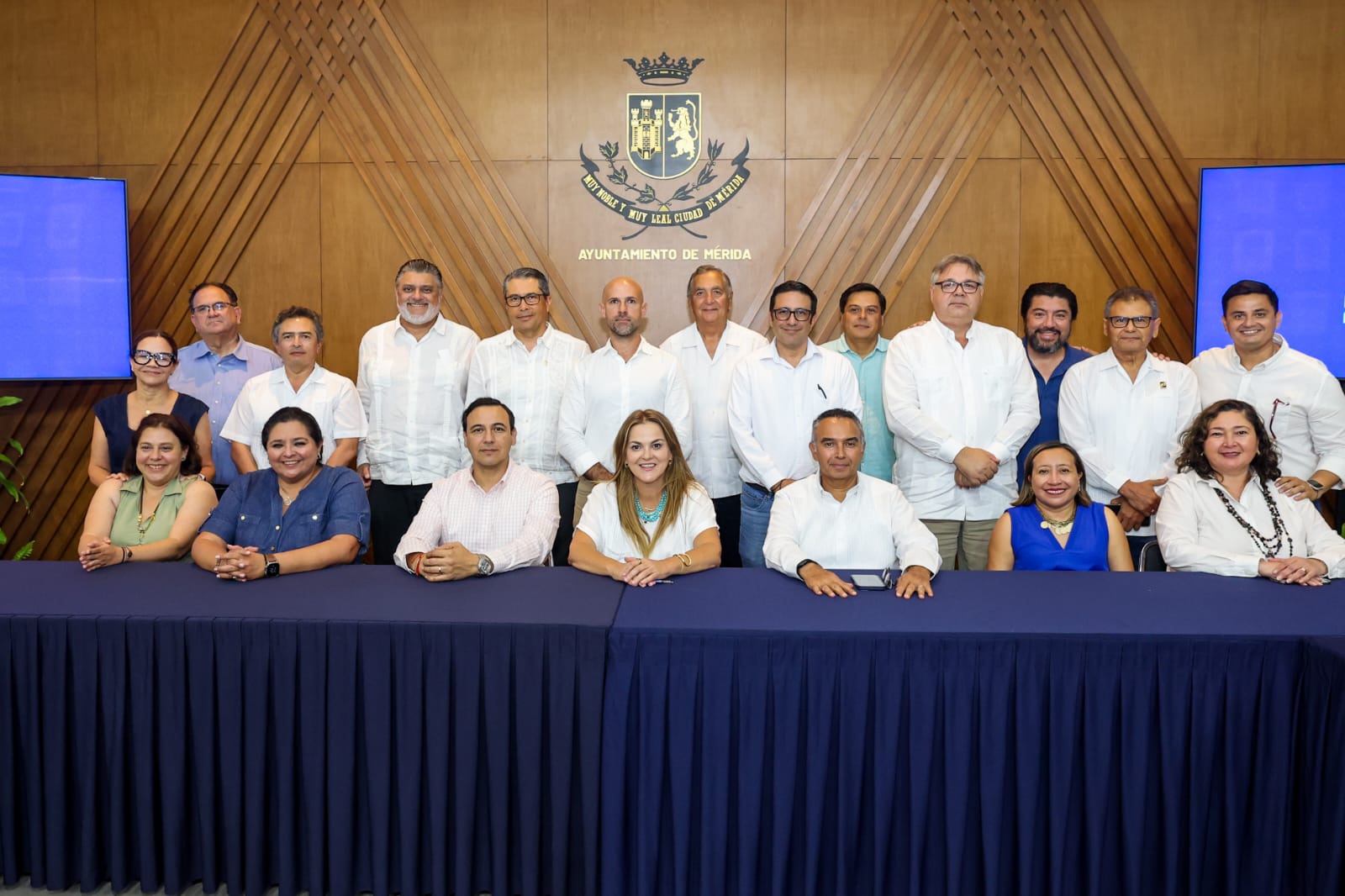“La disciplina financiera, el manejo responsable de los recursos públicos y la transparencia continúan consolidando a Mérida”, dice alcaldesa CPL a Consejo Consultivo de Presupuesto