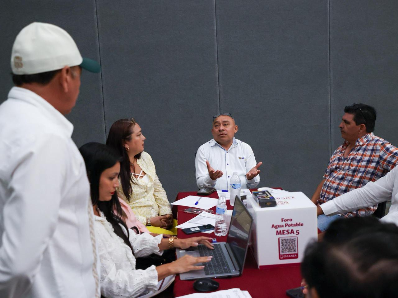 Proponen reparar fugas en la red de agua potable, mejorar la presión del suministro, ordenar la movilidad en el Anillo Periférico y ampliar la cobertura de videovigilancia en “foros de consulta”