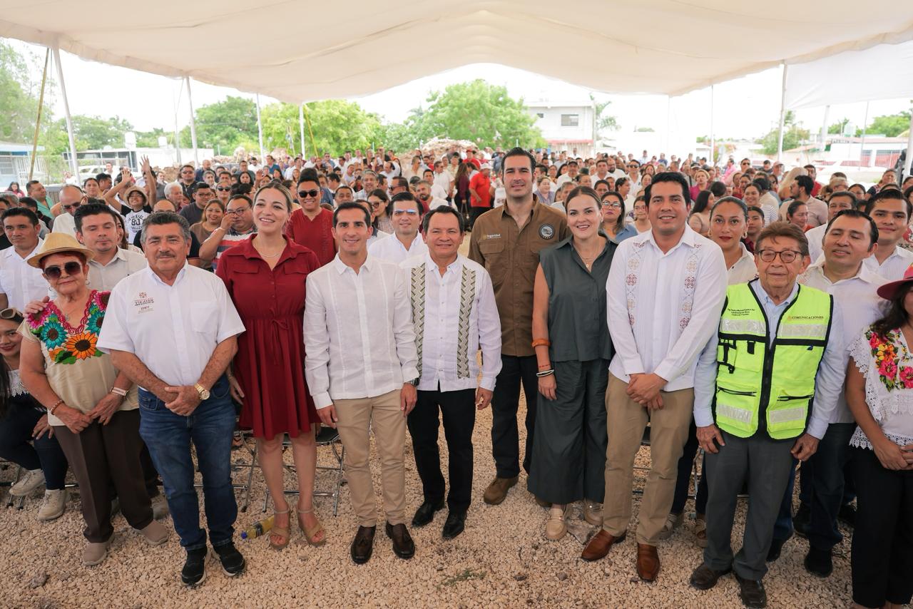 Dio inicio la construcción de dos “Centros Comunitarios México Imparable en Mérida y Kanasín” / Coordinación entre los tres órdenes de gobierno