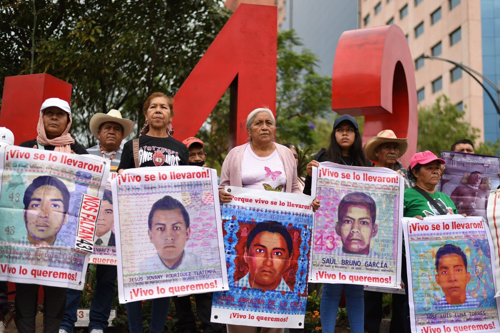 “La CNDH hace una defensa a ultranza del Ejército, exculpándolo de todas las acusaciones relacionadas con la participación y el ocultamiento de los hechos” en el caso de los 43 estudiantes desaparecidos: Tlachinollan