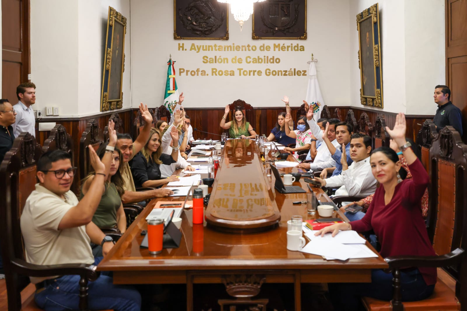 Cabildo fortalece programas de vivienda con nuevas licitaciones para impulsar la justicia social y garantiza recursos para mejorar parques, vivienda, calles