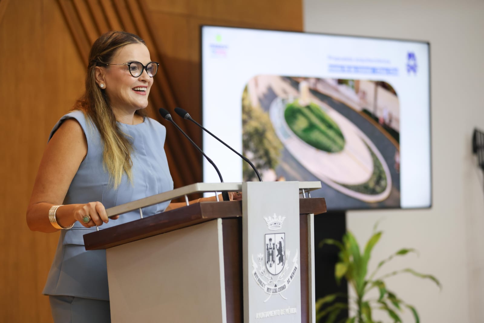 La presidenta municipal Cecilia Patrón Laviada presentó las nuevas esculturas que, según dijo, formarán parte del paisaje urbano de Mérida
