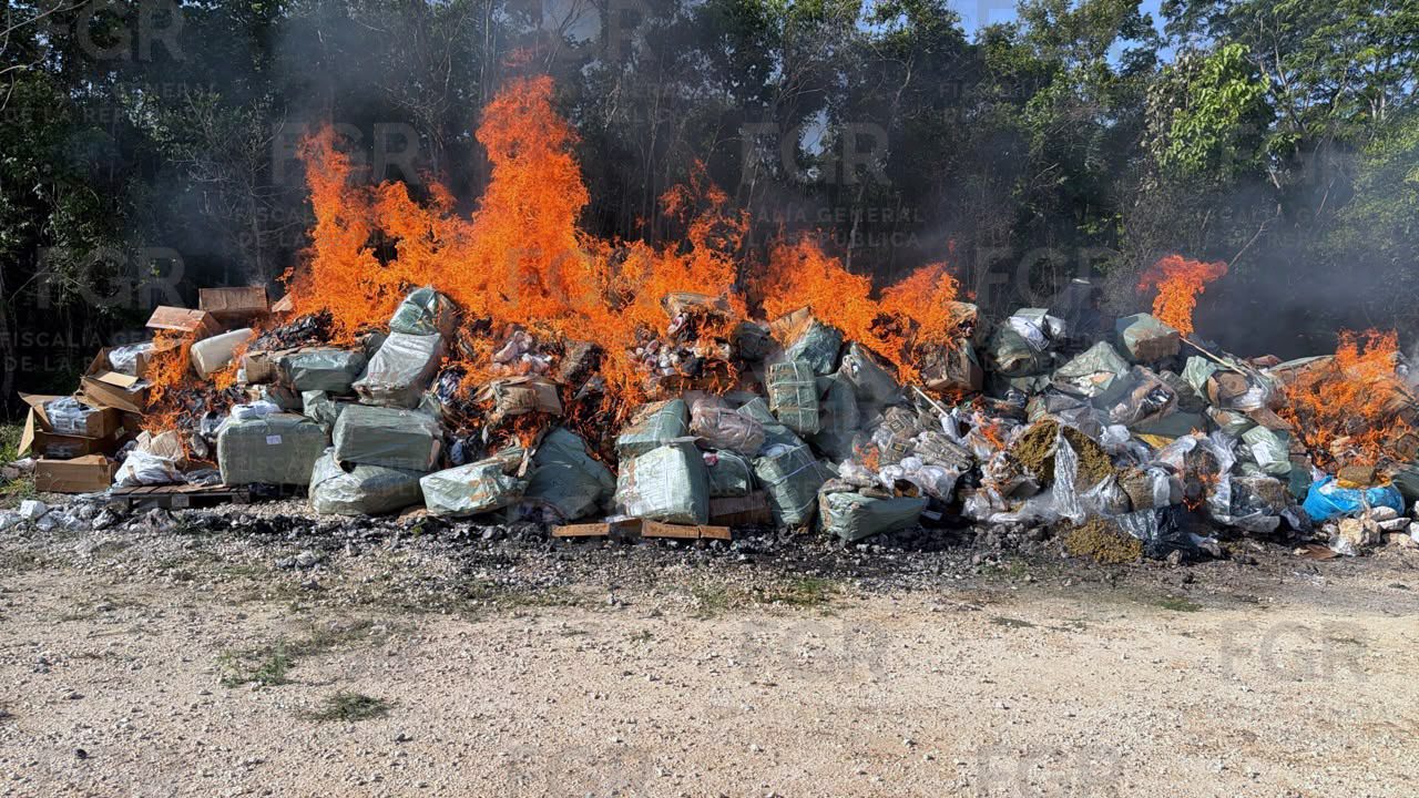 FGR informó que “llevó a cabo la incineración de 184 kilos 422 gramos 970 miligramos de narcóticos y destrucción de 806 objetos del delito” en el estado de Quintana Roo