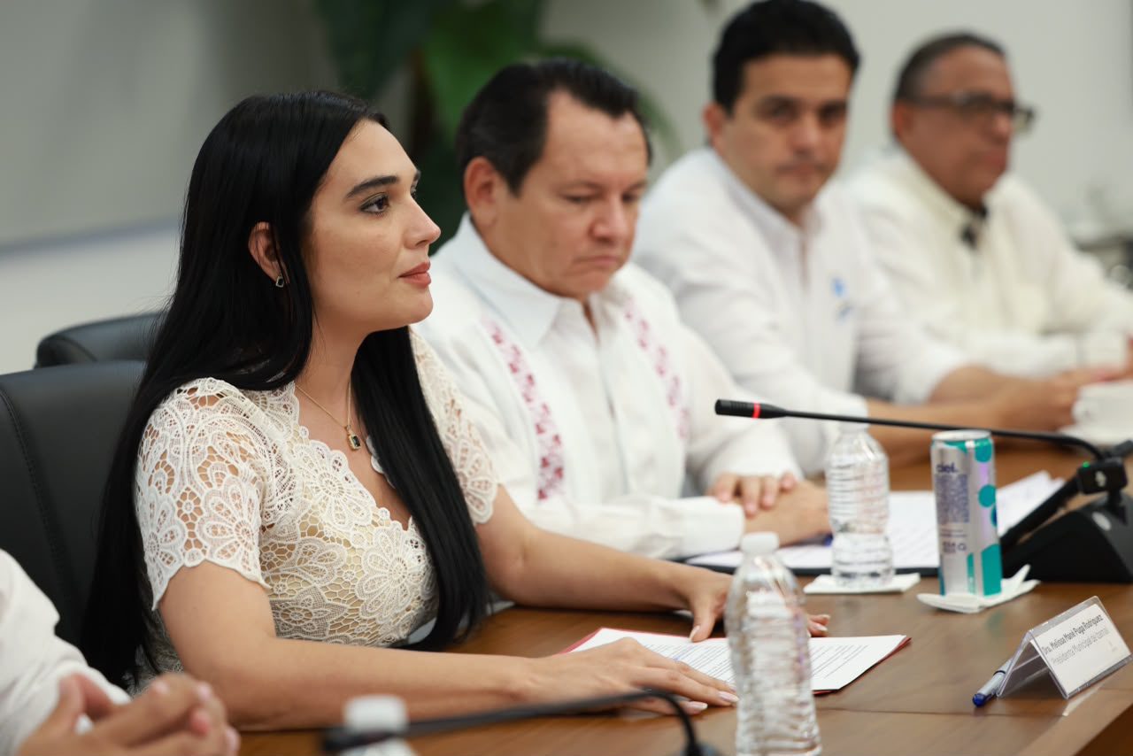 Convenio entre Gobierno del Estado y los gobiernos municipales de Izamal y Progreso en materia de impuesto predial