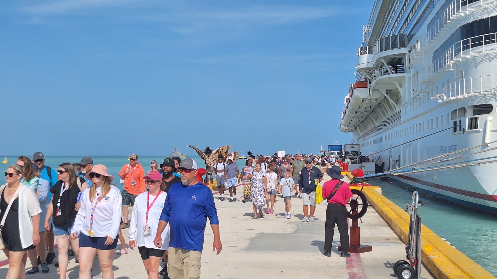 El turismo de cruceros mantiene una tendencia positiva en Yucatán, según dice el Gobierno de Yucatán / Éste incremento también se refleja en la afluencia de pasajeros