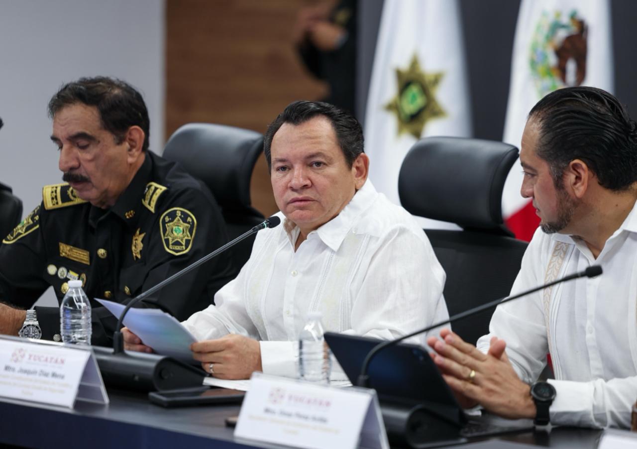 Acuerdan mantener reforzada la presencia de las corporaciones policíacas en los puertos, en las carreteras que conectan Mérida con la costa y los sitios de mayor afluencia turística