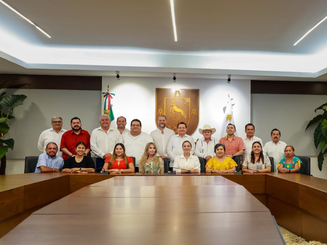 Gobierno de Yucatán destaca “solidez de sus finanzas públicas: es la entidad mejor evaluada de México en el ejercicio del gasto” / Fortaleza financiera forma parte de la información que el mandatario expone a todas las fuerzas políticas