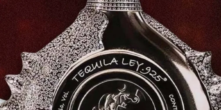 Acusado de sustraer una botella de licor de una tienda de autoservicio en el Centro de Mérida con violencia fue imputado por robo calificado dice la FGE Yucatán