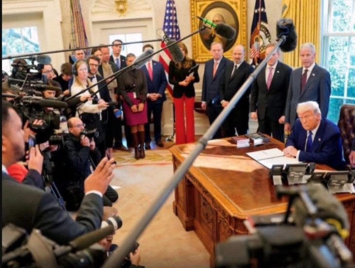 ABC, CBS, CNN, NBC y Fox News acaban de suspender toda cobertura de los eventos públicos de Donald Trump tras el veto impuesto a CNN, Político y MSNBC por la Casa Blanca