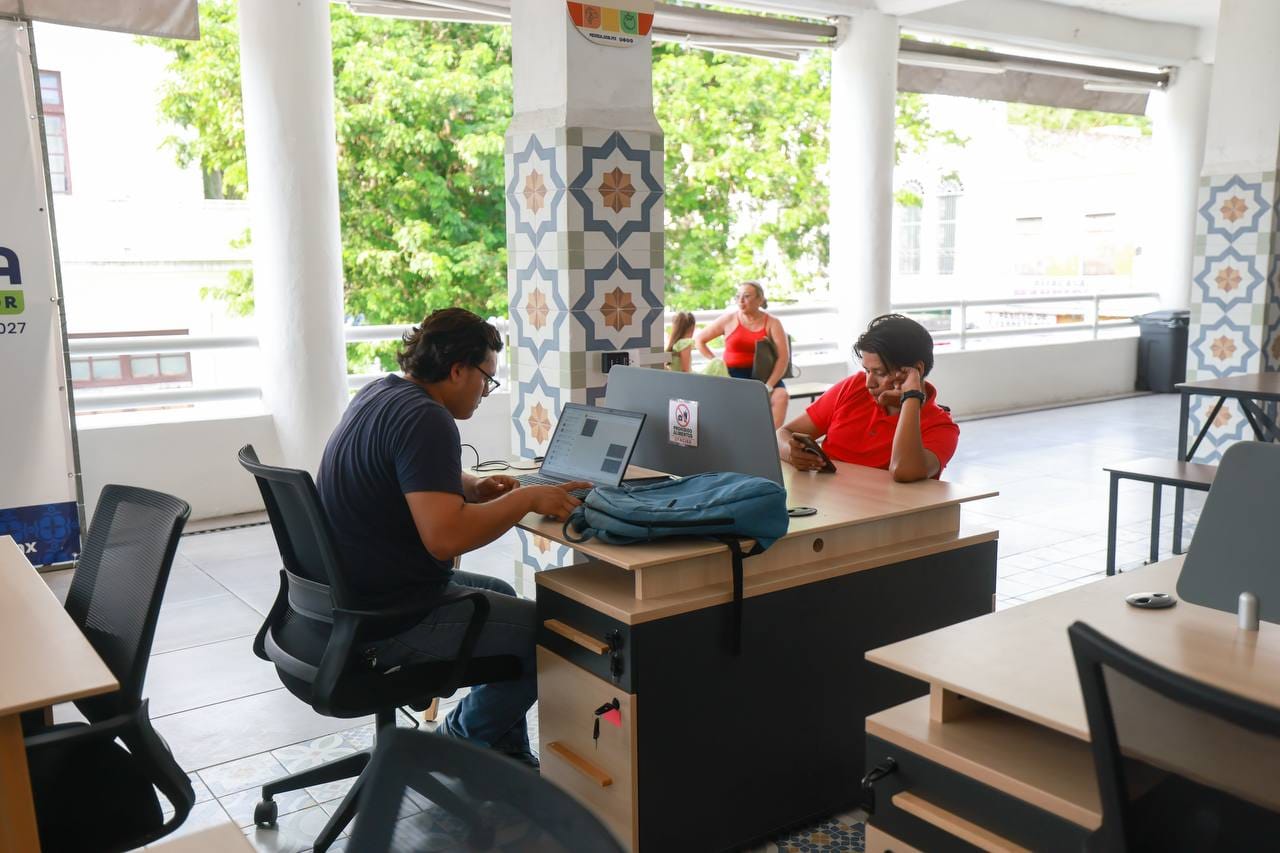En Mérida, trámites en línea, espacios públicos con internet gratuito y nuevos espacios de coworking / Espacios públicos con internet gratuito en el municipio aumentaron 38 por ciento