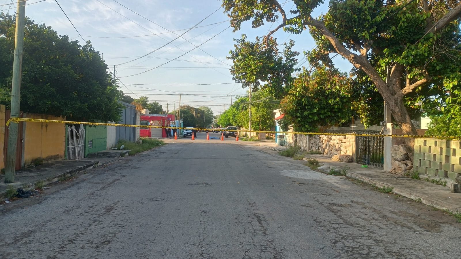 Un hombre de 36 años fue encontrado muerto y con golpes en varias partes del cuerpo en la colonia Bojórquez tras salir de su casa en la noche