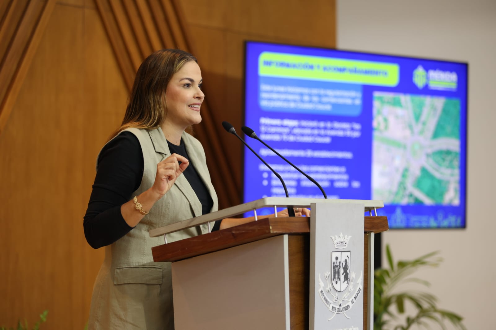 Alcaldesa Cecilia Patrón Laviada anunció acciones de regularización de comercios en la vía pública en Ciudad Caucel, tras el incremento de reportes ciudadanos